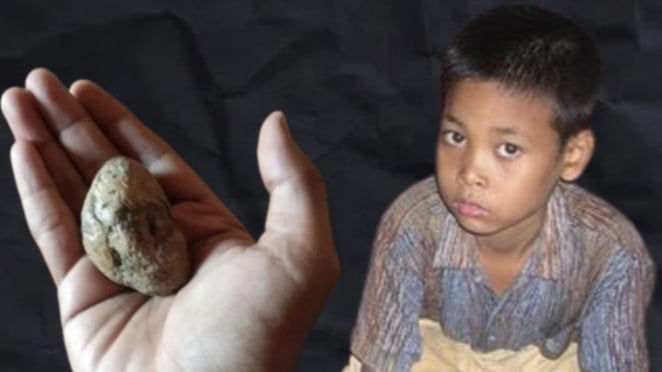 Mantan Dukun Cilik, Ponari dengan Batu Petirnya