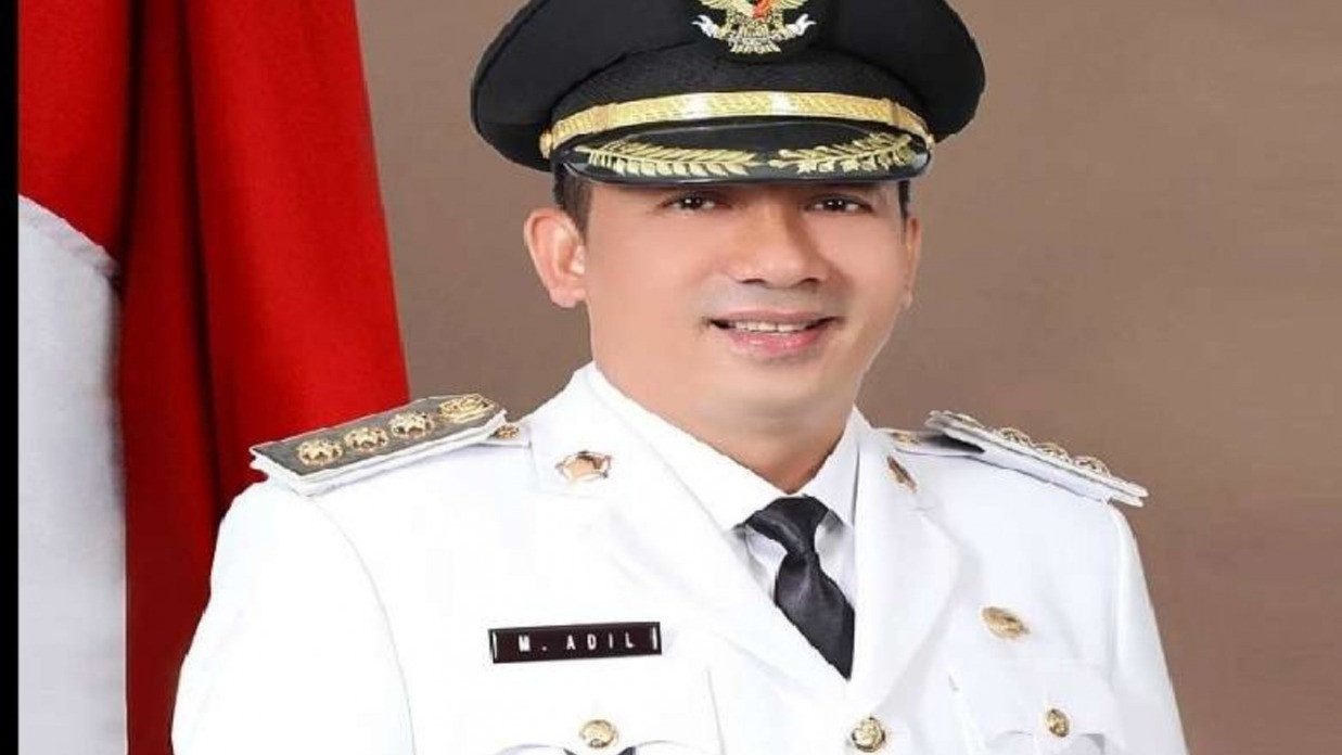 Kena OTT KPK! Ini Sepak Terjang Bupati Kepulauan Meranti, Pernah sebut Kemenkeu Iblis dan Setan!
            - galeri foto