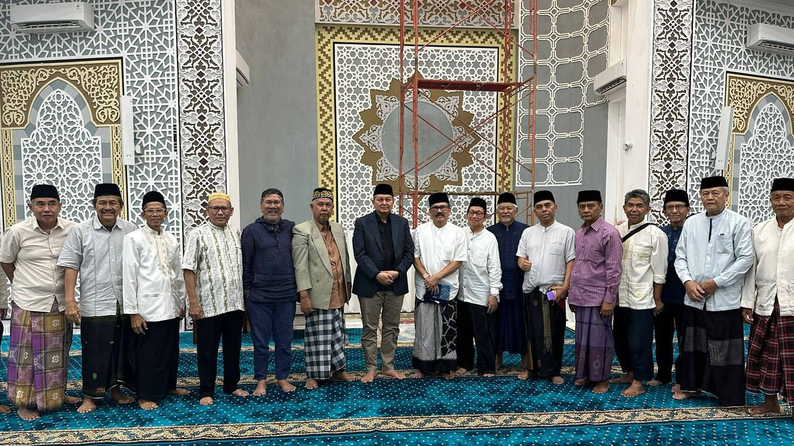 Kepala BNPT Komjen Komjen Rycko Amelza Dahniel Sabtu (8/4) malam mengangkat kisah itu dalam kuliah tujuh menit (kultum) di Masjid At Tabayyun, Taman Villa Meruya, Jakarta Barat.