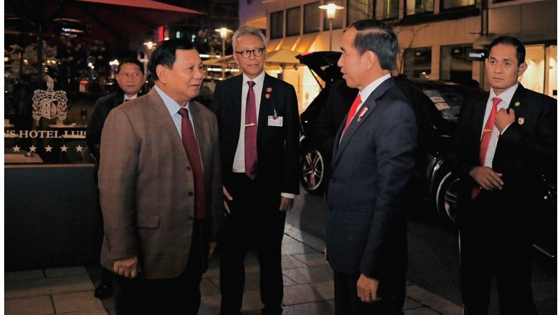 Presiden Jokowi dan Menhan Prabowo Subianto di Hannover, Jerman.