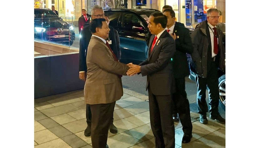 Presiden Jokowi dan Menhan Prabowo Subianto di Hannover, Jerman.