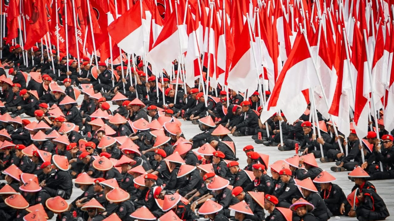 Gladi Bersih BBK 2023, Puan Ajak Satgas dan Penari Kompak Teriakkan Salam Pancasila
            - galeri foto