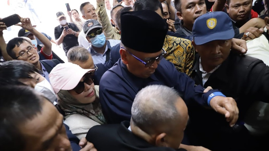 Panji Gumilang datang ke Bareskrim Polri.