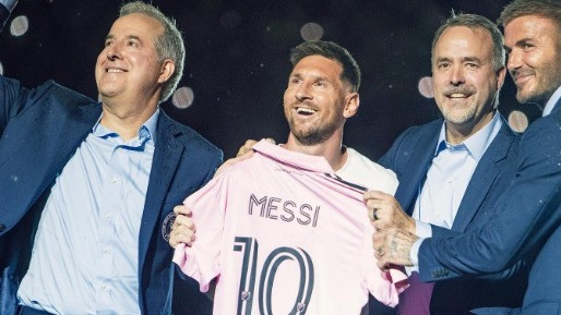 Hitung Hitungan Gaji Ronaldo Di Al Nassr Vs Messi Di Inter Miami Siapa Yang Lebih Untung 