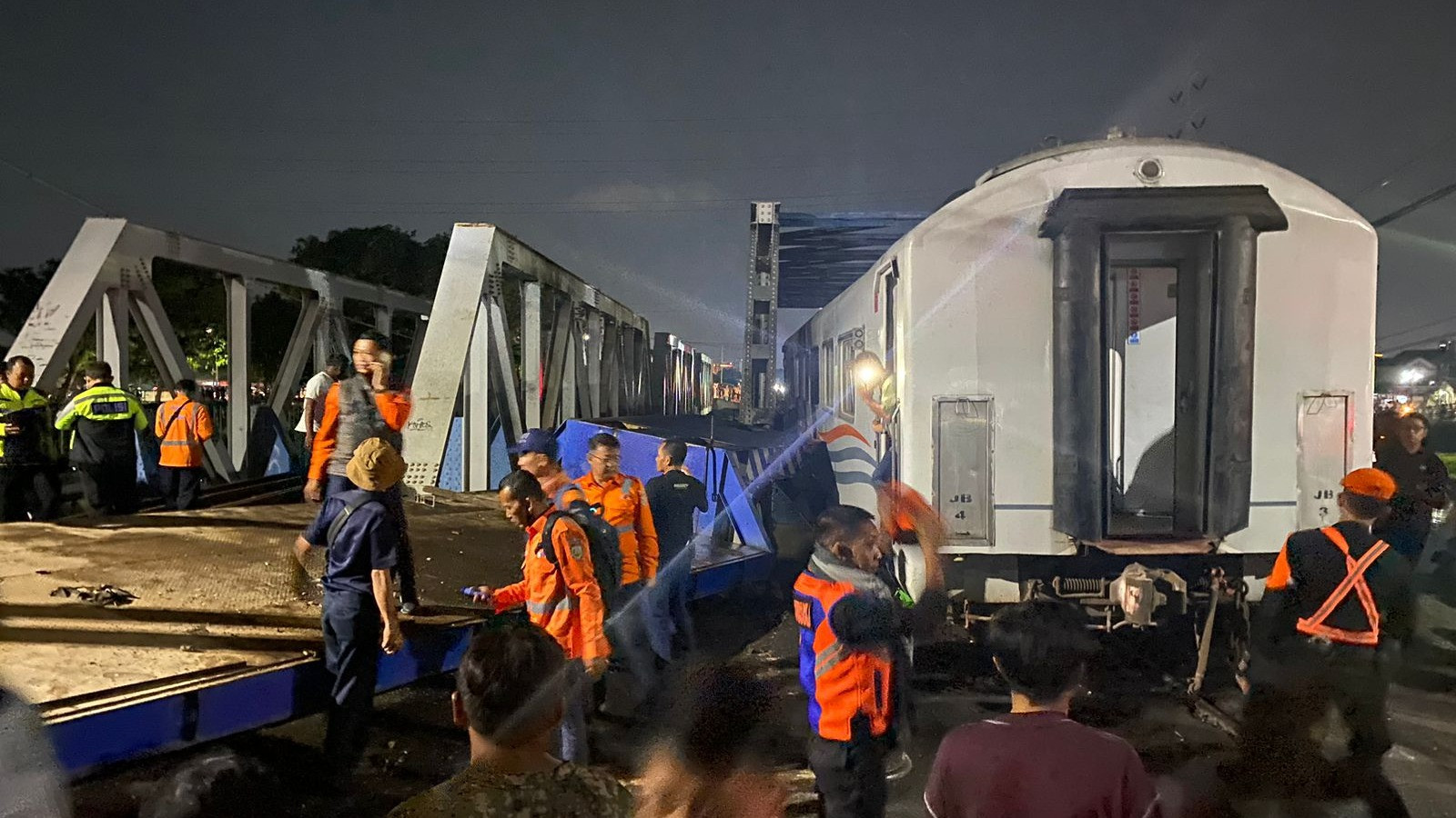 Ini Sosok Masinis Ka Brantas Yang Lolos Dari Maut Saat Tabrakan Kereta Api Dan Truk Di Semarang 