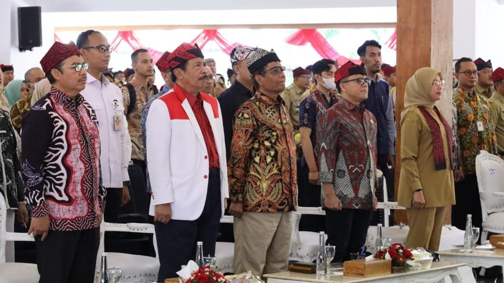 Badan Pembinaan Ideologi Pancasila (BPIP) gerakkan seluruh unsur untuk bergotong royong tekan kasus stunting di Indonesia.