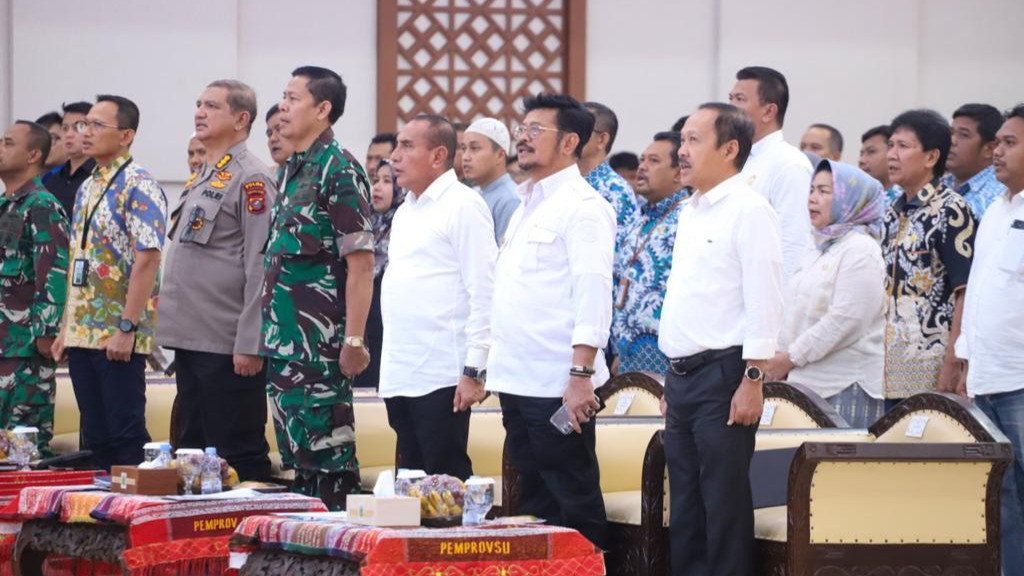 Menteri Pertanian Syahrul Yasin Limpo (Mentan SYL) mengajak pemerintah dan petani di Provinsi Sumatera Utara untuk menaikkan indeks pertanaman (IP) di lahan pertanian eksisting.