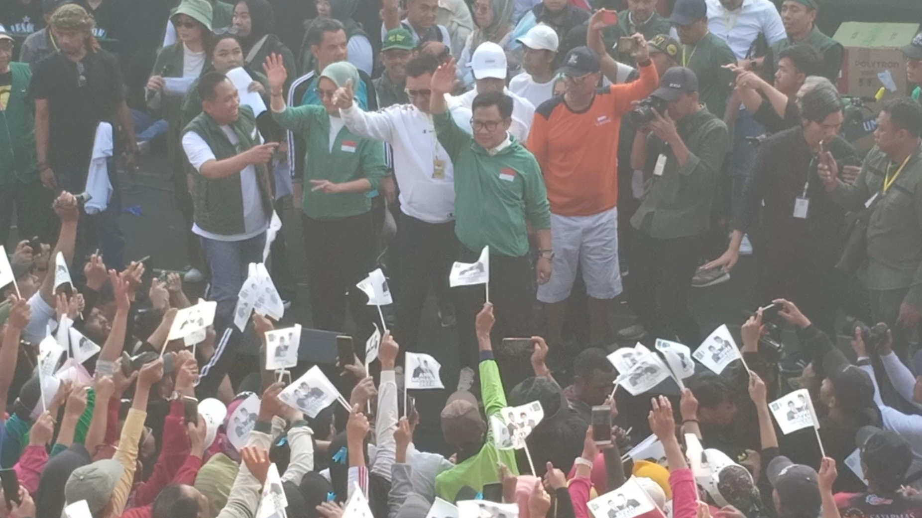 Cak Imin: Saya Awalnya Ragu dengan Istilah Perubahan, Tapi Setelah Ketemu Rakyat Ternyata...
            - galeri foto