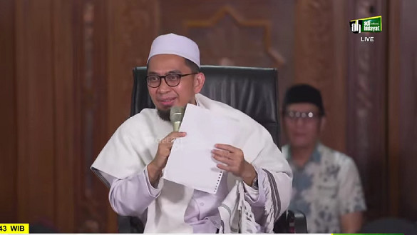 Ustaz Adi Hidayat 