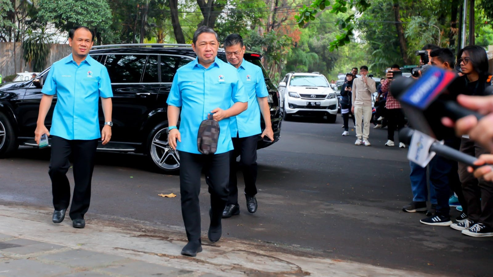 Ketua Umum Partai Gelora, Anis Matta, tiba di kediaman Prabowo Subianto, jalan Kertanegara IV, Jakarta Selatan, Jumat (25/10/2023)