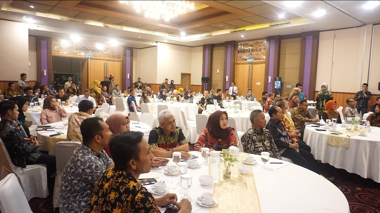 Pemkab Bojonegoro melalui Badan Perencanaan Pembangunan Daerah (Bappeda) dan Pemerintah Provinsi Jawa Timur menggelar Forum Sinergitas dan Harmonisasi Pengembangan Geopark di Jawa Timur pada 23-25 Oktober 2023.
