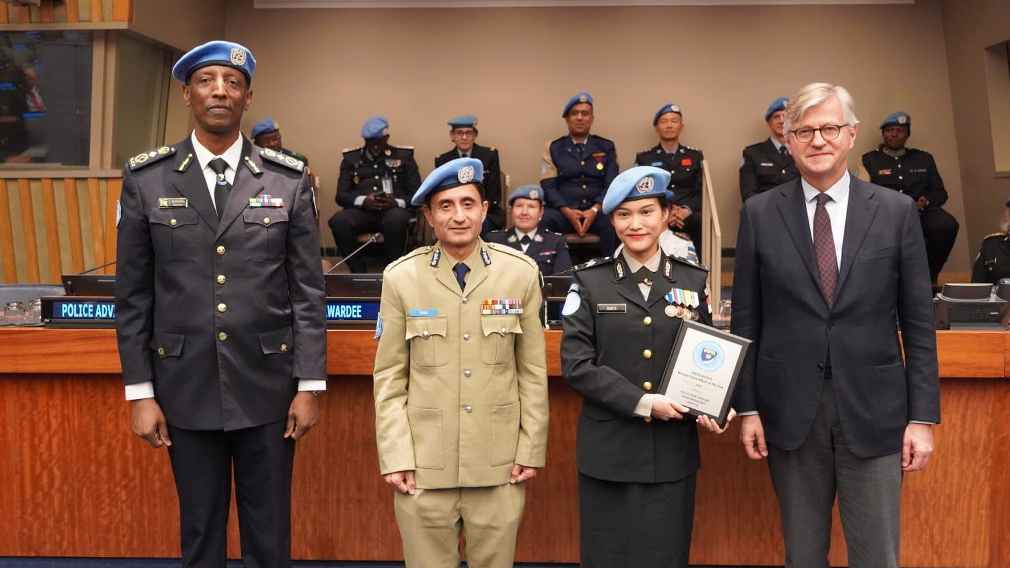 Perserikatan Bangsa Bangsa (PBB) telah memberikan penghargaan kepada Briptu Renita Rismayanti pada Kamis (16/11/23) dalam ajang Pekan Polisi PBB tahunan di Markas Besar PBB New York.