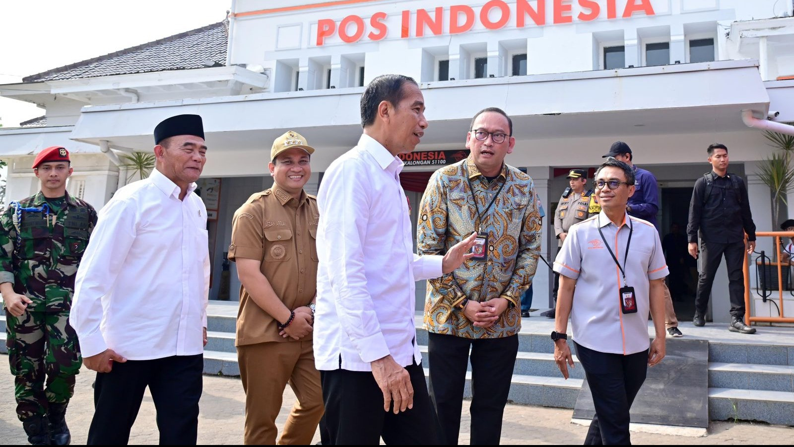 PT Pos Indonesia (Persero) kembali mendapat amanah dari pemerintah untuk mendistribusikan bantuan.