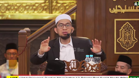 Setiap Takziah Selalu Baca Surat Yasin, Memang Apa Hukumnya? Ternyata Ustaz Adi Hidayat dengan Tegas Berkata Kalau…
            - galeri foto