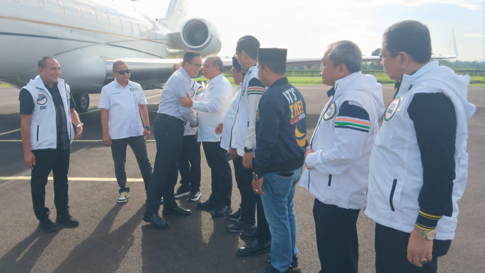 Calon Presiden RI Anies Baswedan tiba di Bandara Pinang Sori Kabupaten Tapanuli Tengah.
