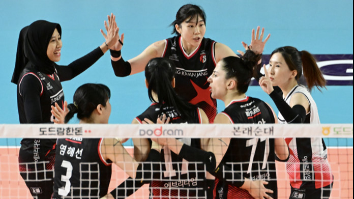 Reaksi Fans Korea Atas Megawati Hangestri Berhasil Bawa Red Sparks Tundukkan Hi-Pass, Mega dan Gia Katanya Layak ..
            - galeri foto