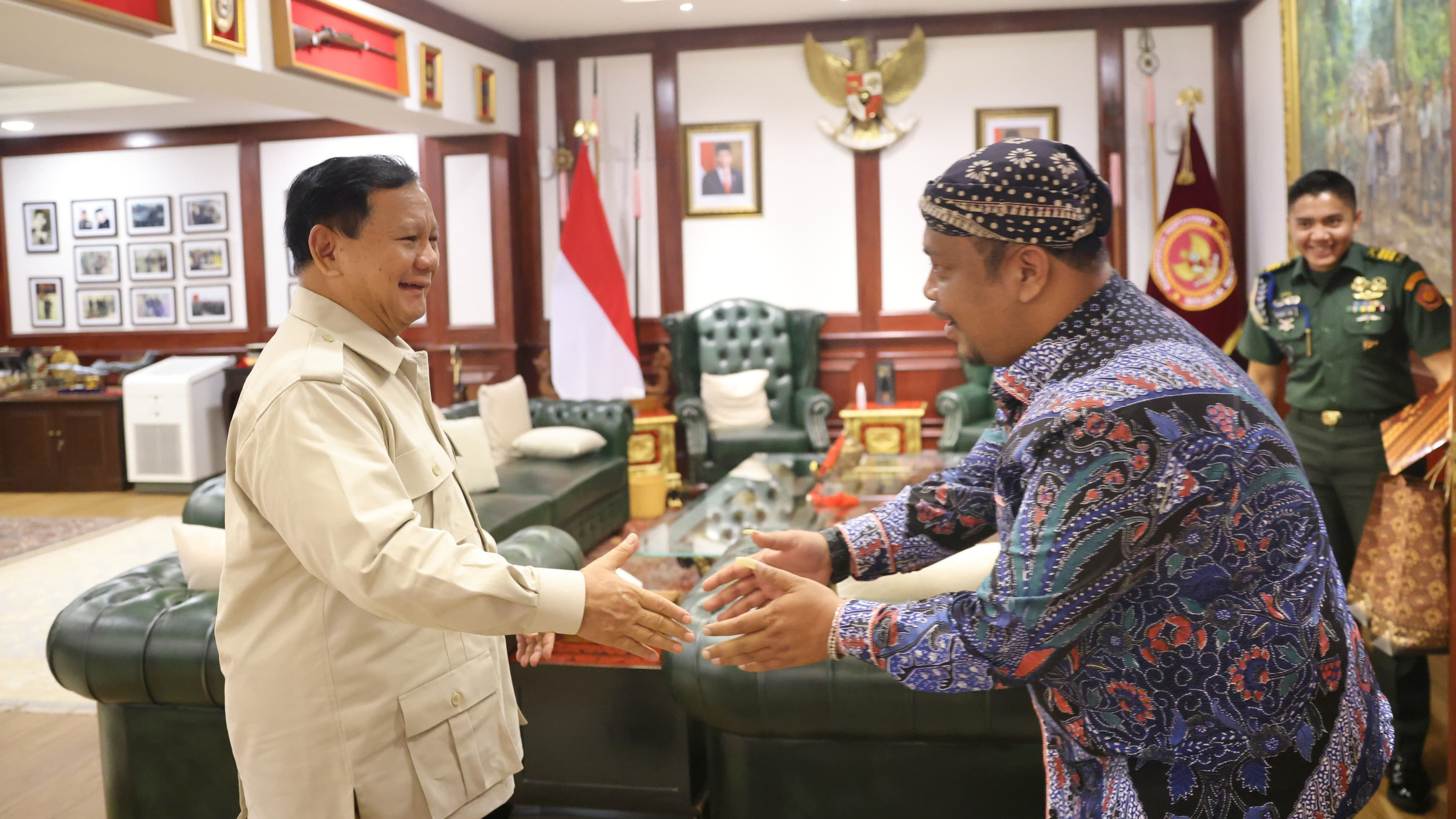 Prabowo Subianto bertemu Agus Purwanto (Abah Lala).
