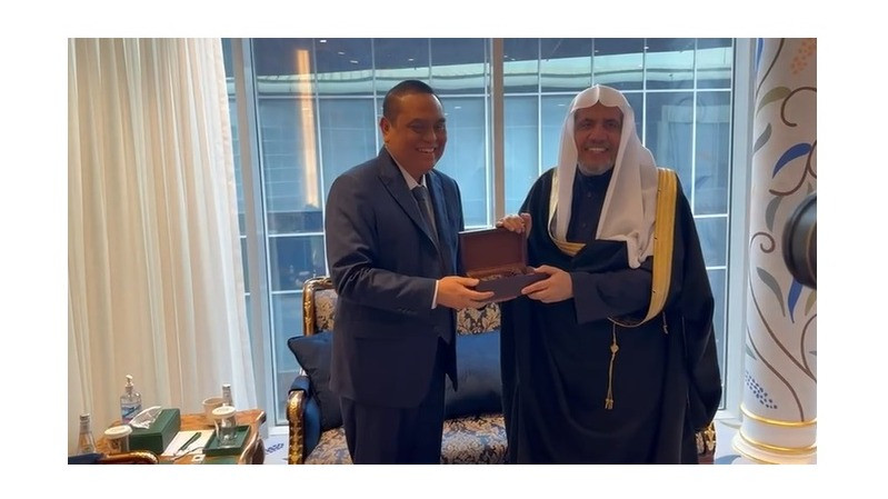 Ketua ASFA Foundation Komjen Pol (Purn) Dr. Syafruddin Kambo bertemu Sekjen Liga Muslim Dunia Syaikh Dr. Muhammad Abdul Karim Al-Isa di Riyadh Saudi Arabia.