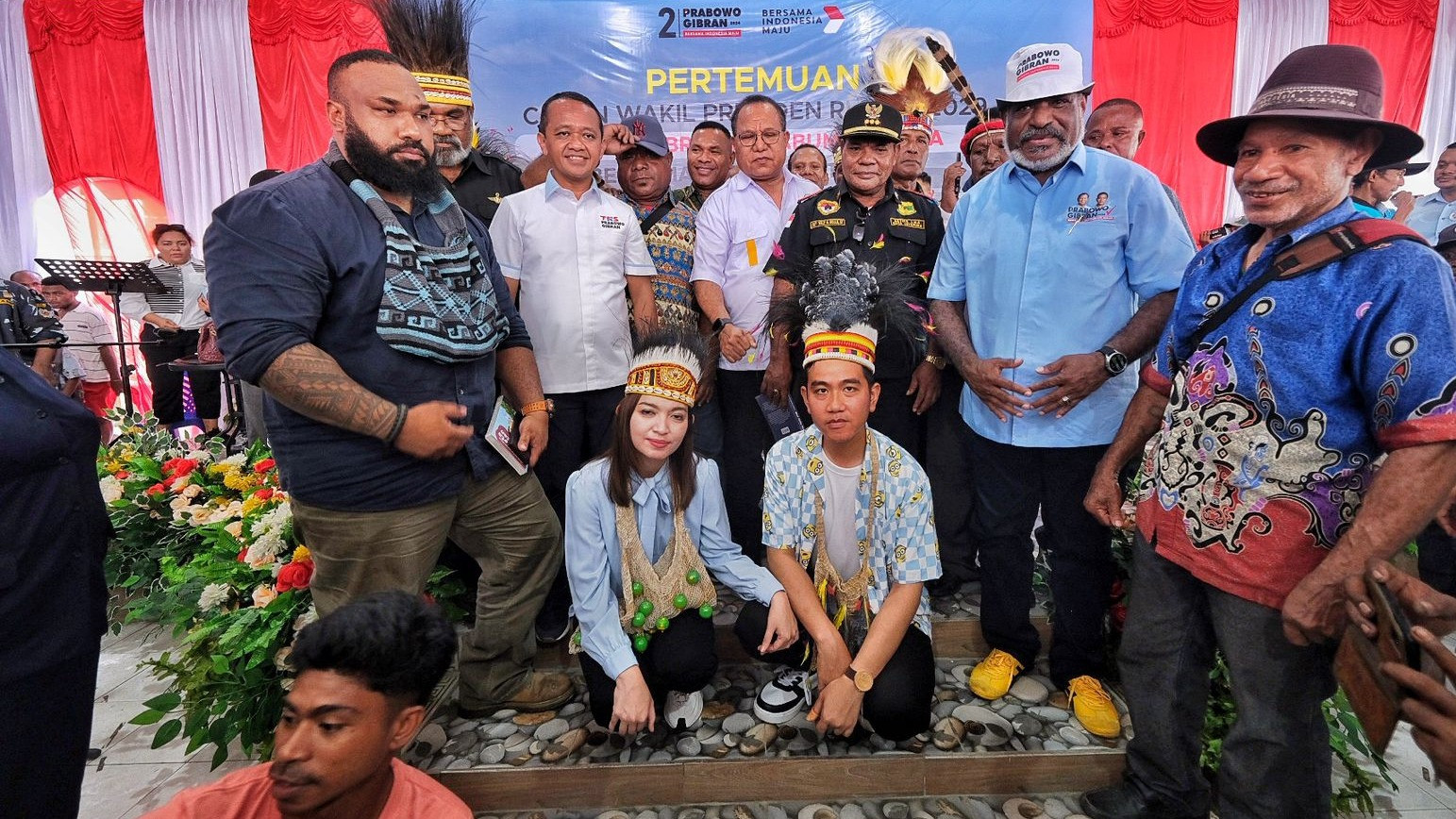 Cawapres nomor urut 2 Gibran Rakabuming Raka menegaskan akan terus melanjutkan pembangunan di Papua.