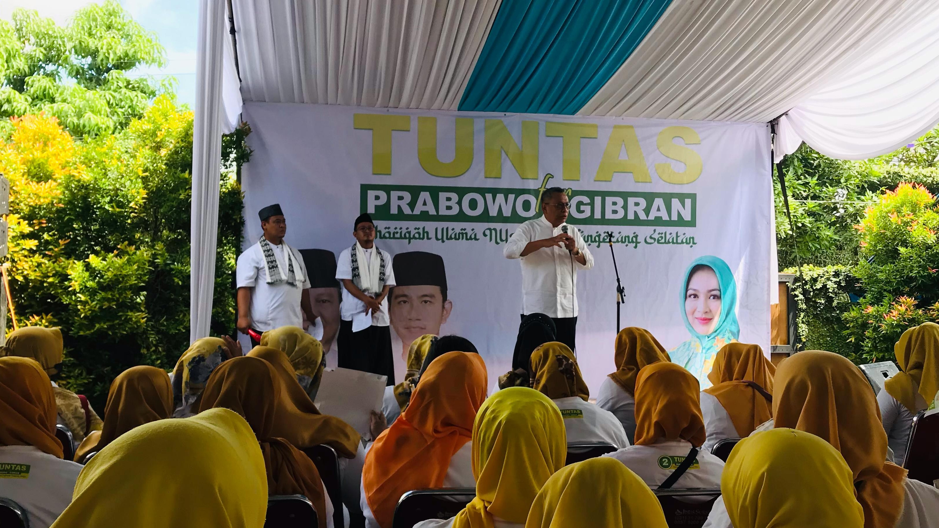 Deklarasi Prabowo-Gibran digaungkan oleh Tharekat Ulama Nusantara Tangerang Selatan.