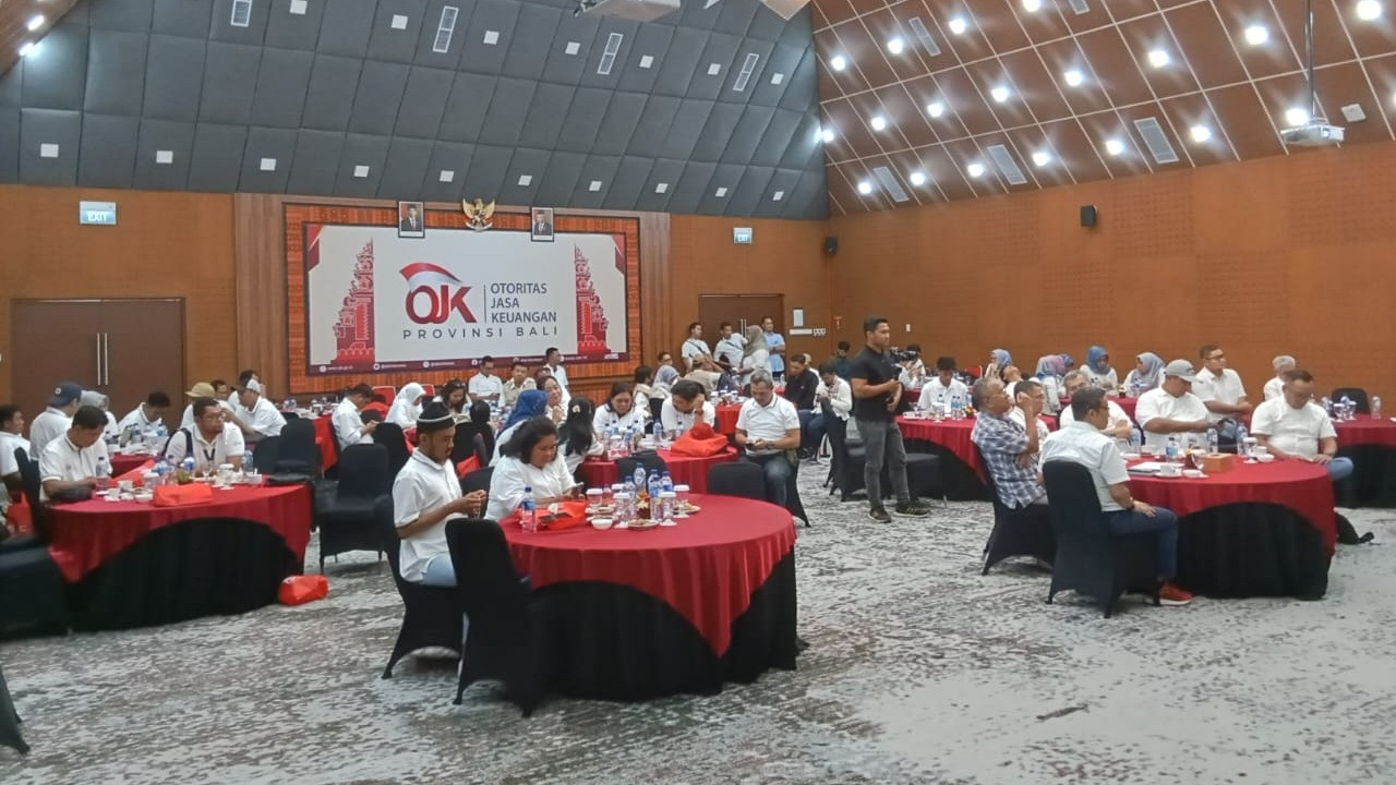Kepala perwakilan OJK Regional 9 se Kalimantan Darmansyah mengatakan, tahun 2024 telah terjadi pertumbuhan ekonomi Kalimantan diantaranya naiknya saham gabungan seiring pesta demokrasi yang berjalan damai dan kondusif.