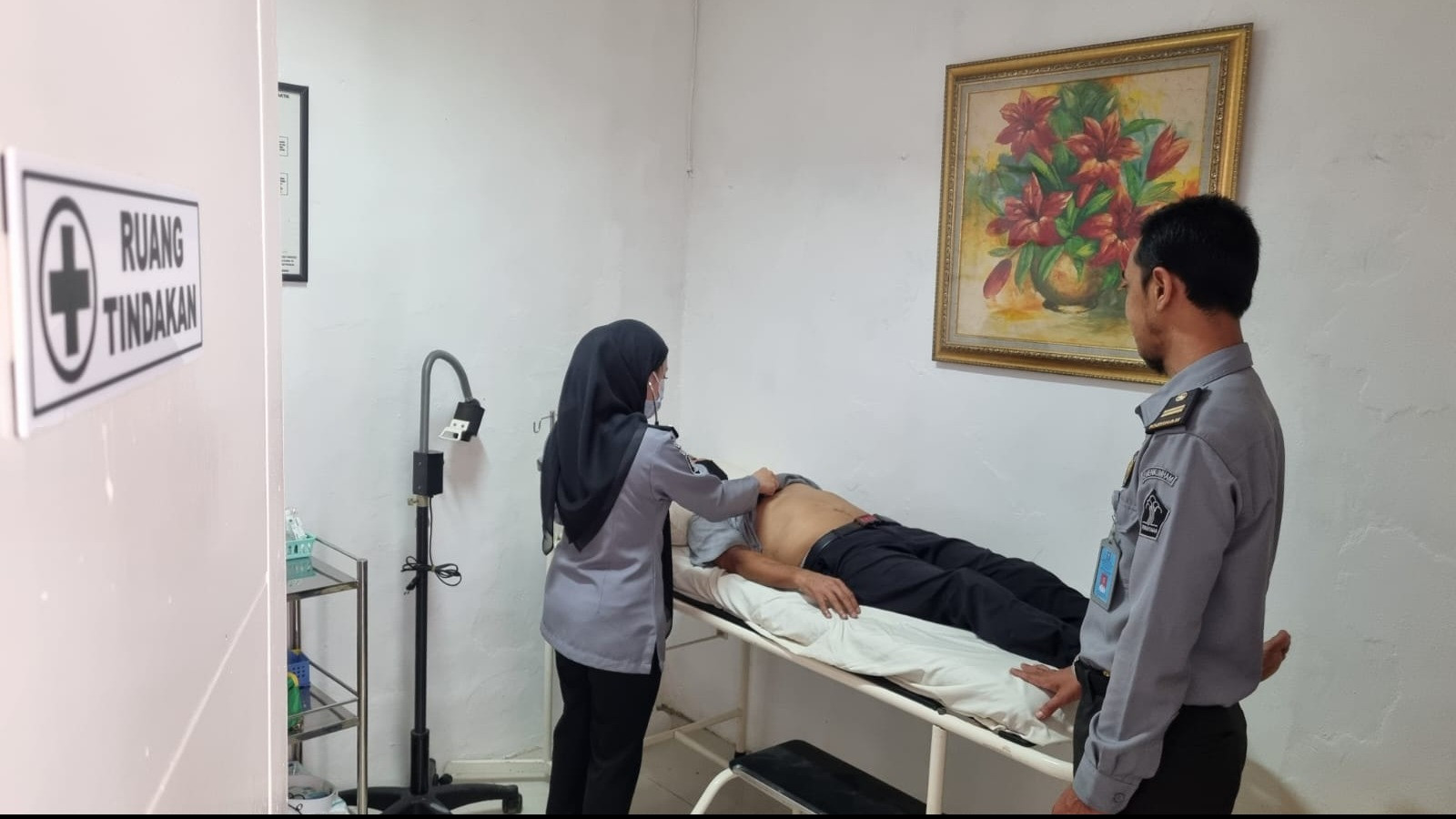 Klinik Pratama Rumah Detensi Imigrasi (Rudenim) Jakarta kini dilengkapi dengan praktek dokter umum dan dokter gigi.