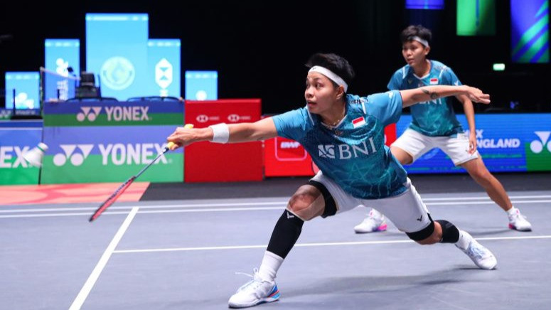 Ganda putri Indonesia Apriyani Rahayu/Siti Fadia Silva Ramadhanti saat berlaga di babak pertama All England Open 2024 di Birmingham, Inggris, Selasa (12/3/2024).