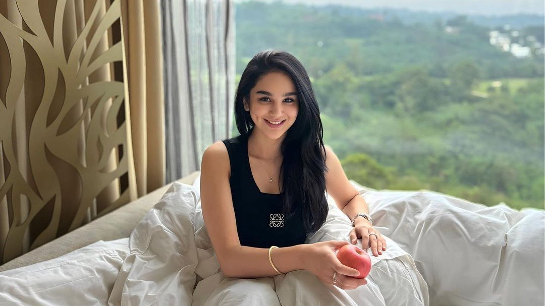 Tajir Melintir Berkat Open BO? Deretan Artis-artis Cantik ini Pernah Tersandung Kasus Prostitusi, Tarifnya Fantastis!
            - galeri foto