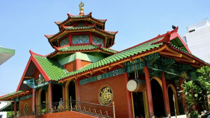 Buat Merinding! Kisah Bos Bank Maspion Herman Halim Jadi Mualaf, Sempat Ditentang Keluarga
            - galeri foto