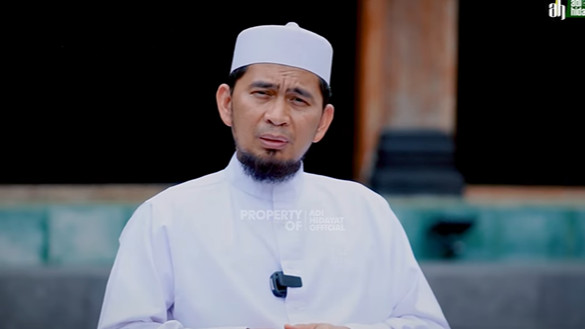 Ustaz Adi Hidayat