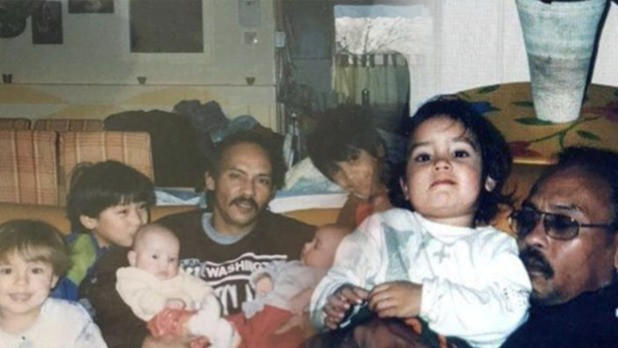 Ketika Shayne Pattynama Skakmat Jurnalis Malaysia yang Berani-beraninya Tanya soal Pemain Naturalisasi di Tubuh Timnas Indonesia
            - galeri foto