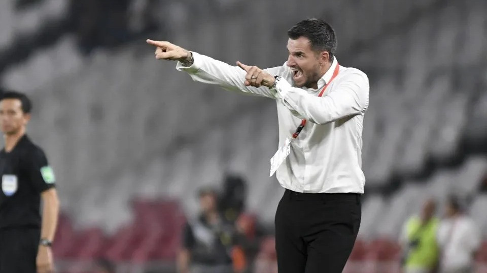 Masih Ingat Simon McMenemy? Pelatih sebelum Shin Tae-yong yang Buat Timnas Indonesia Porak Poranda, Tak Disangka Nasibnya Sekarang...
            - galeri foto