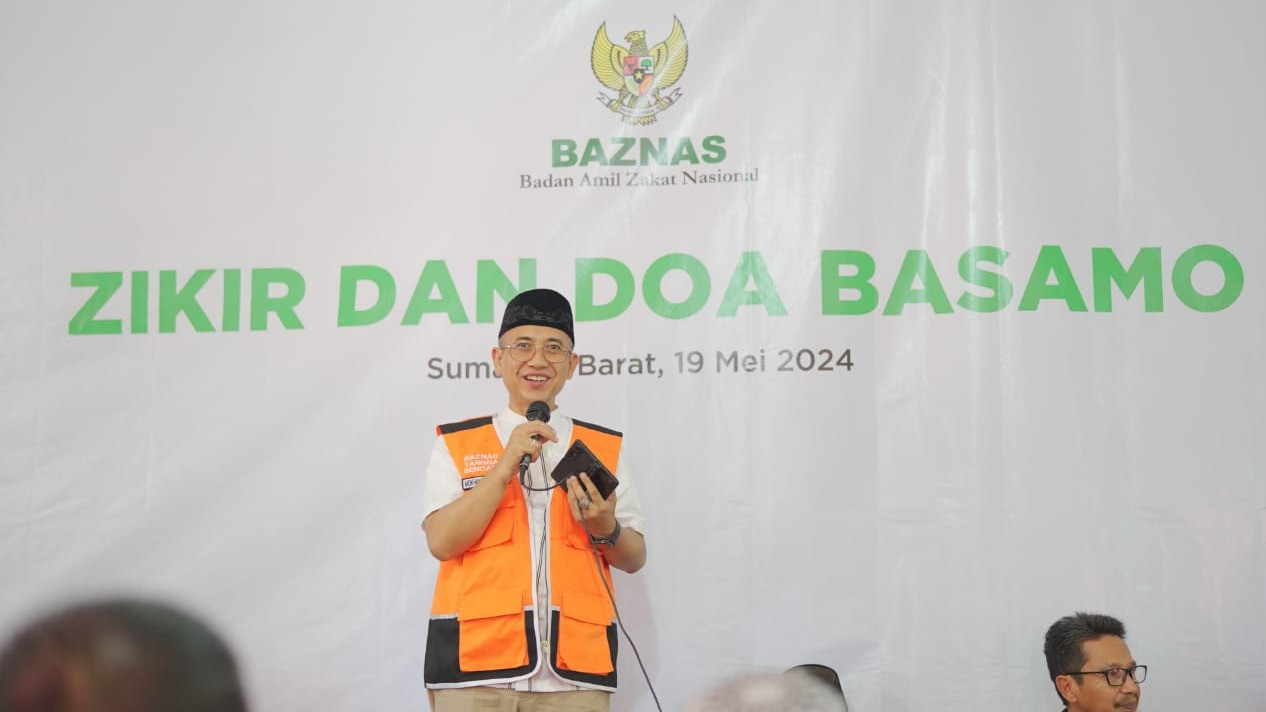 Badan Amil Zakat Nasional (BAZNAS) RI menggelar dzikir dan doa bersama penyintas banjir bandang Sumatera Barat (Sumbar) sebagai bentuk perhatian dan dukungan terhadap warga dan para korban bencana tersebut, Minggu (19/5/2024).