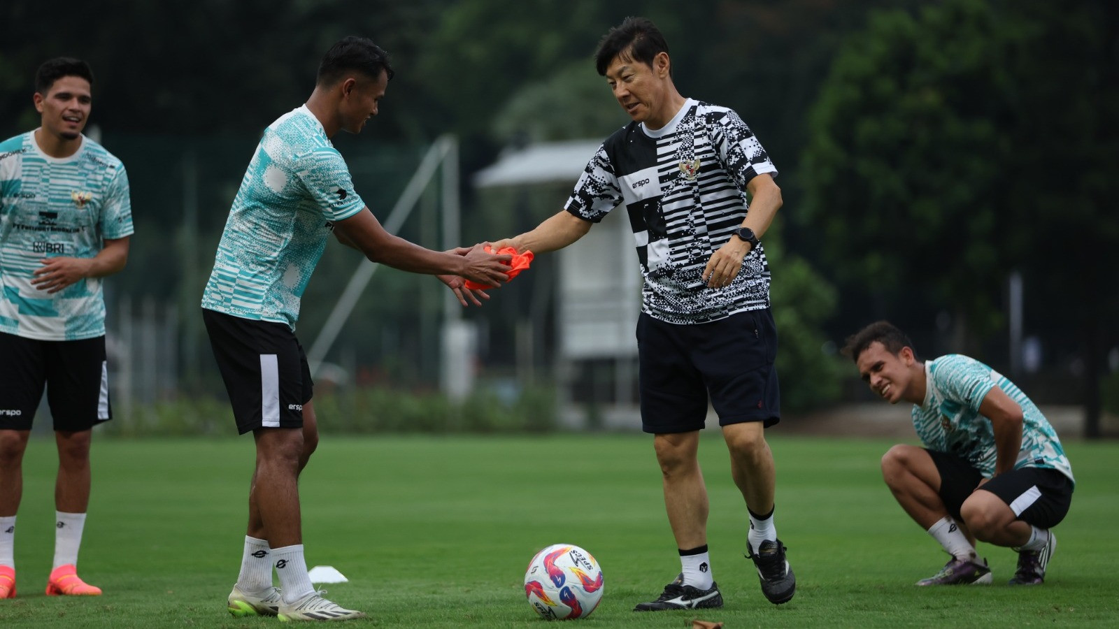 Latihan perdana Timnas Indonesia