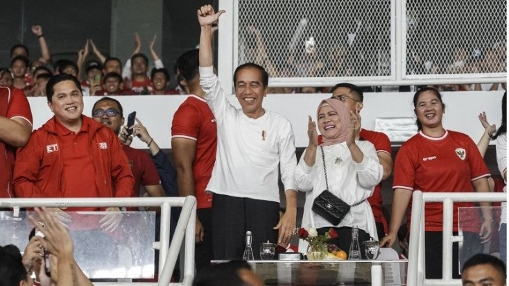 Presiden Jokowi  Berulah  saat Timnas Indonesia Menang Lawan Filipina di Stadion Gelora Bung Karno