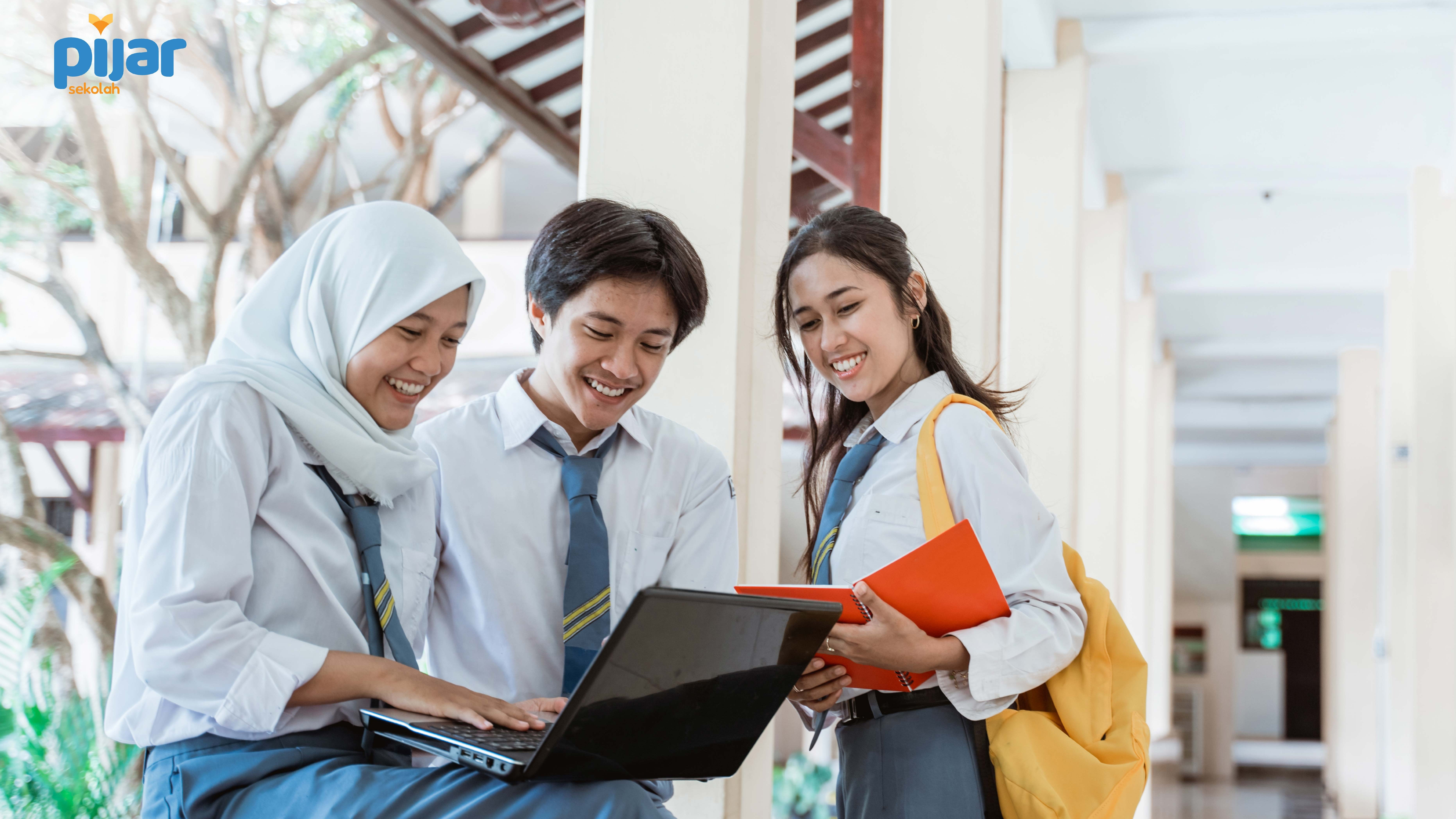 Dalam rangka mendukung digitalisasi di sekolah, PT Telkom Indonesia (Persero) Tbk (Telkom) menghadirkan platform digital yang membantu proses belajar mengajar lewat Pijar Sekolah.