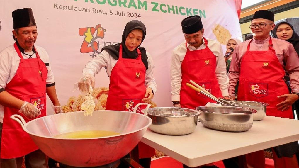 BAZNAS Kepri bersama BAZNAS RI meluncurkan program ZChicken di Kota Batam, Provinsi Kepulauan Riau, sebagai upaya mengangkat perekonomian dan kesejahteraan mustahik di wilayah tersebut.