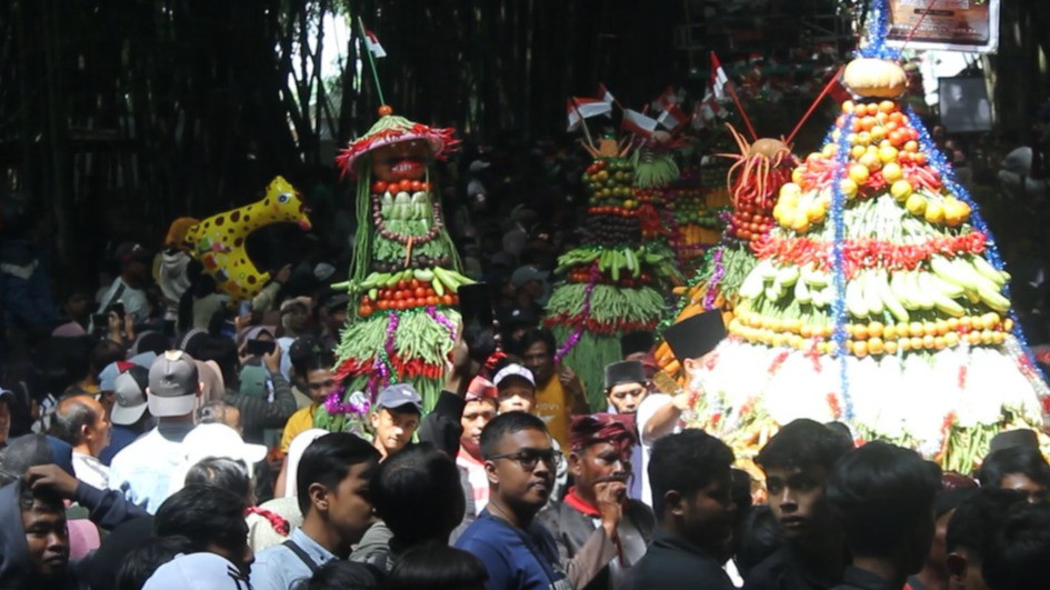 Tradisi Grebeg Suro warga lereng gunung semeru