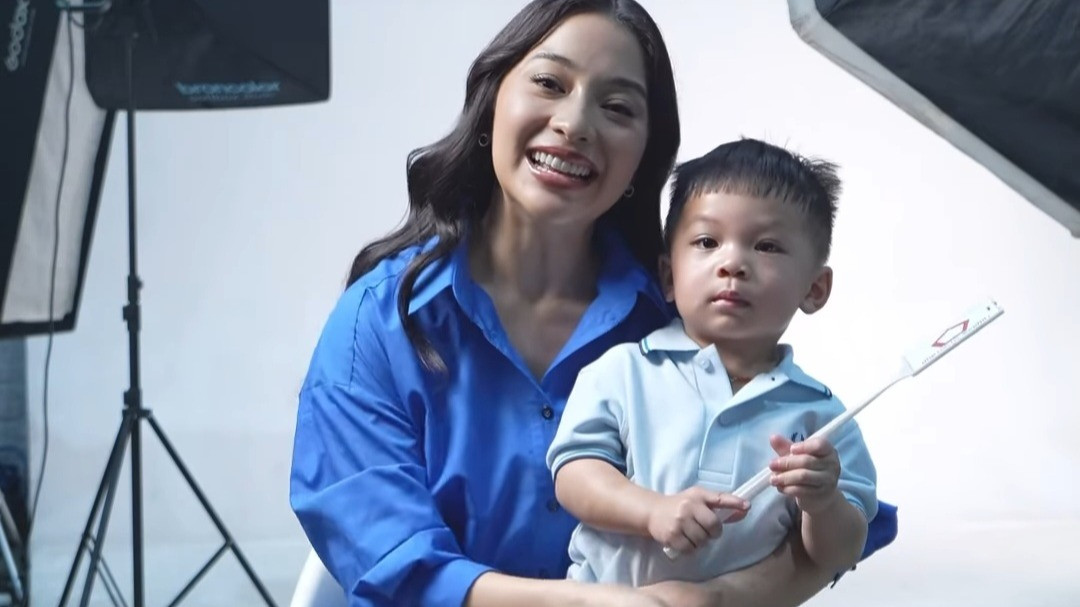Nikita Willy dan Anaknya, Issa
