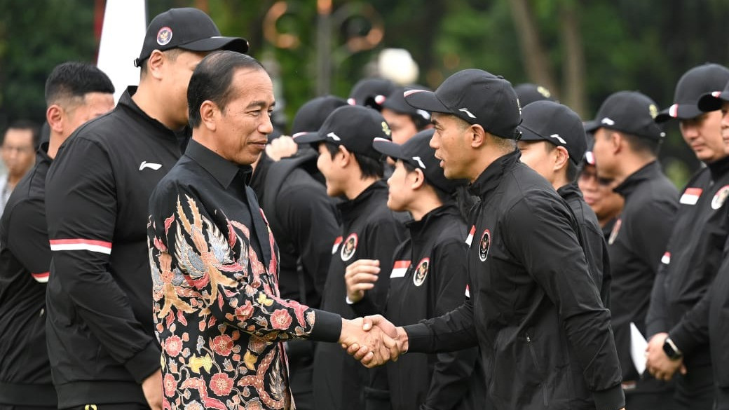 Presiden Joko Widodo secara resmi melepas kontingen Indonesia yang akan bertanding pada Olimpiade ke-33 Paris Tahun 2024. Acara pelepasan digelar di halaman Istana Merdeka, Jakarta, pada Rabu, 10 Juli 2024.