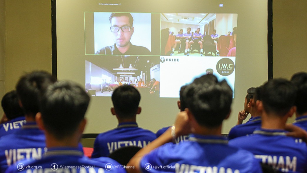 Media Vietnam Tuding Indonesia Larang The Golden Star Latihan di Stadion Gelora 10 Nopember, Padahal Ini Pertandingan Pertama Mereka di …