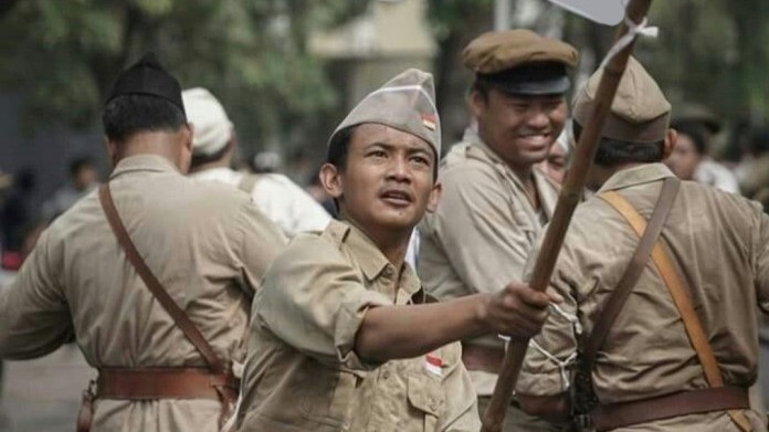 Sambut Hari Kemerdekaan dengan Menggunakan Kostum Pahlawan yang Unik dan Menarik, Acara 17 Agustus-an Jadi Semakin Meriah
            - galeri foto