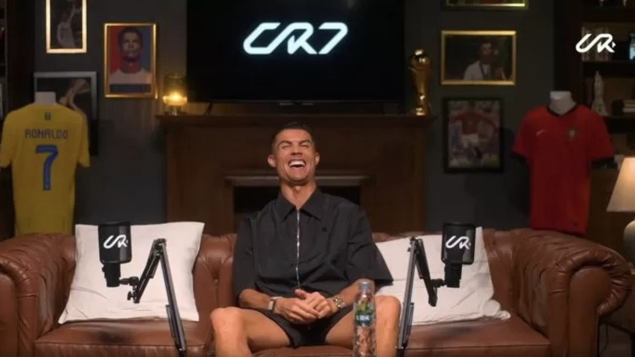 Cristiano Ronaldo Akhirnya jadi YouTuber, Subscriber-nya Langsung Melonjak Tajam, Bakal Kalahkan MrBeast?