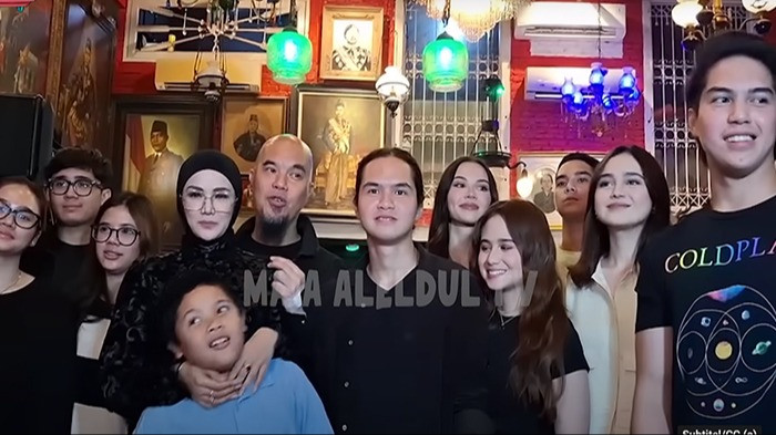 Momen ulang tahun Dul Jaelani dan Mulan Jameela