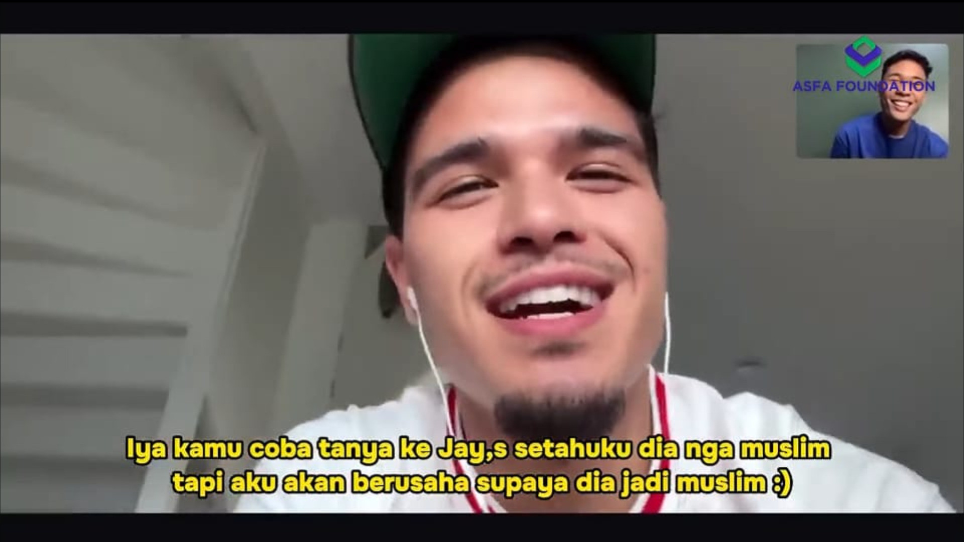 Viral Video Ucap Insyaallah, Pemain Timnas Indonesia Ragnar Oratmangoen Pastikan Agama Jay Idzes yang Ternyata....
            - galeri foto