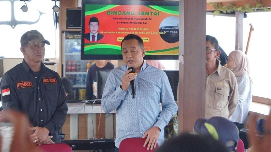 Pertemuan sejumlah wartawan dalam acara bincang bincang dengan anggota DPR-RI terpilih dari Partai Gerindra H.Yuliansyah