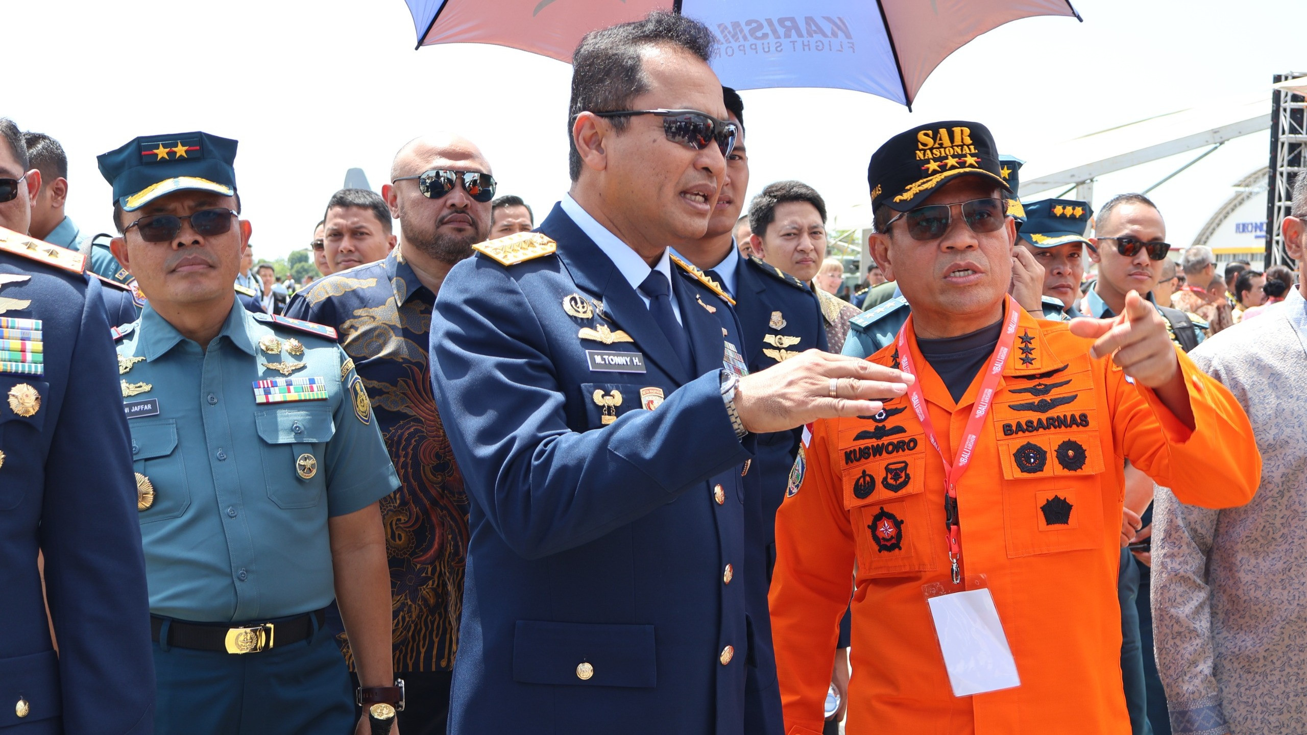 Even Bali International AirShow (BIAS) yang berlangsung di Apron Selatan Bandara Internasional I Gusti Ngurah Rai, Badung, Bali, resmi dibuka oleh Menteri Koordinator Kemaritiman dan Investasi Luhut Binsar Panjaitan