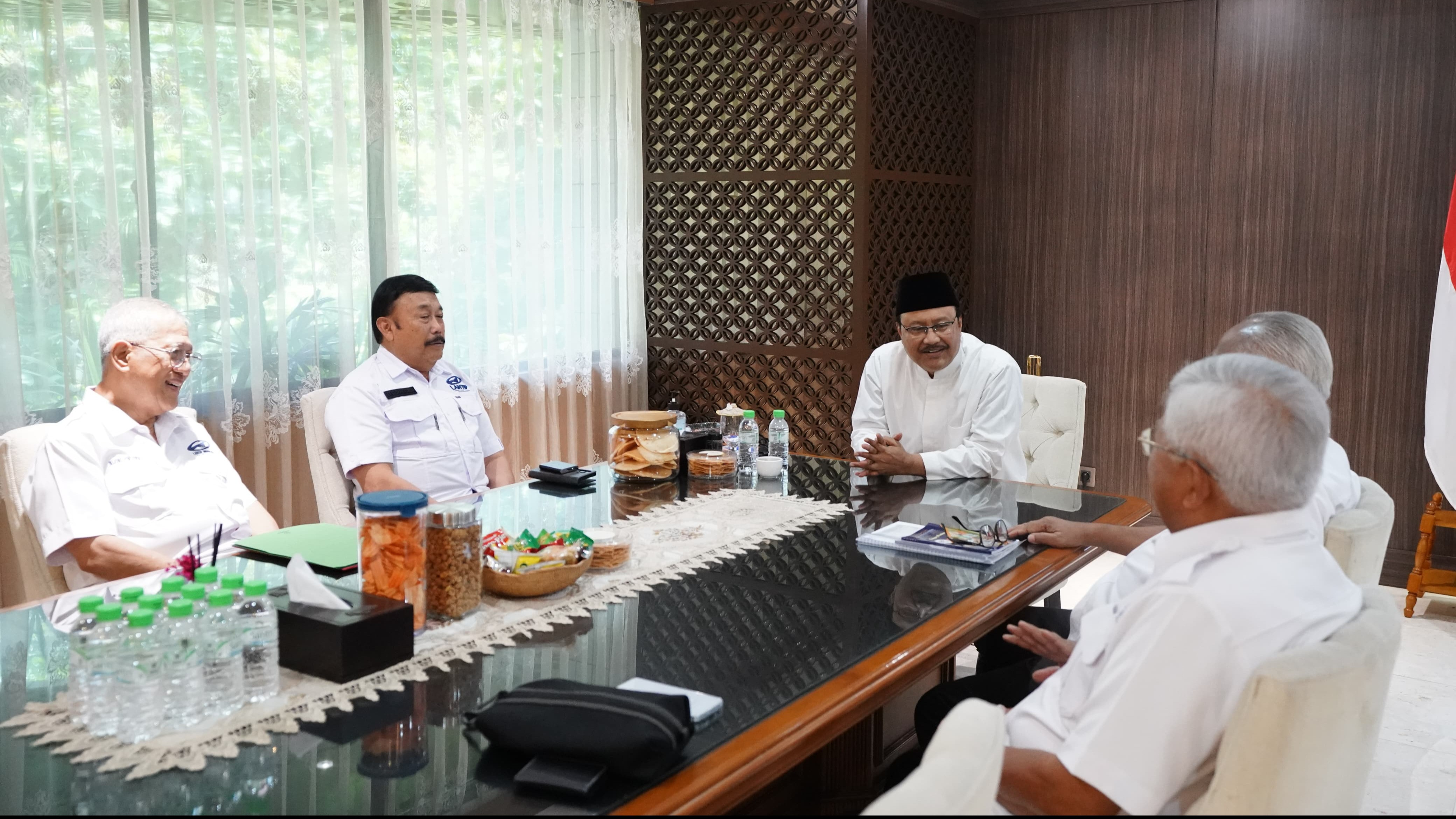 Mensos Saifullah Yusuf atau kerap disapa Gus Ipul menerima perwakilan dari Lansia Aktip Peduli Indonesia (Lantip Indonesia) pada Jum’at (27/9/2024).