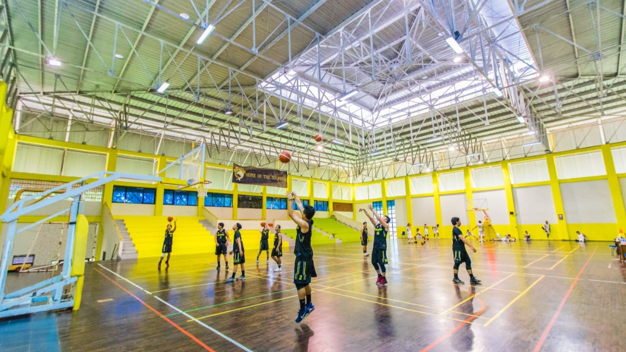 Setiap kampus di Indonesia berlomba-lomba menciptakan lingkungan yang nyaman bagi para mahasiswanya.