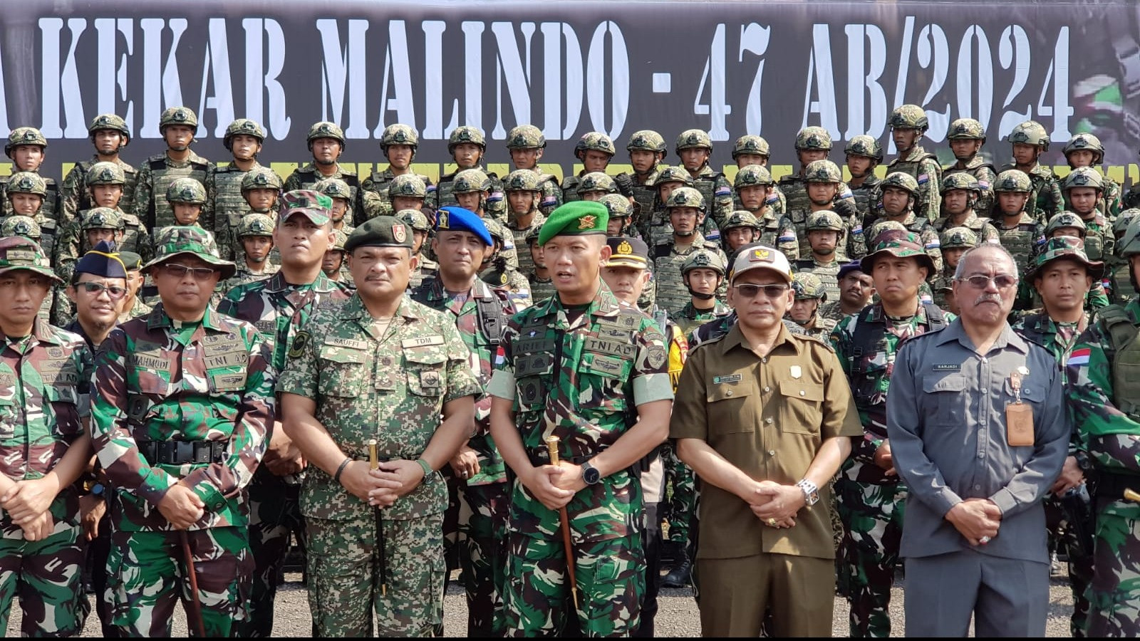 TNI AD Indonesia khususnya Brigif 19/Khatulistiwa Singkawang dan Tentera Darat Malaysia (TDM) melakukan latihan bersama Kekar Malindo-47 AB/2024.